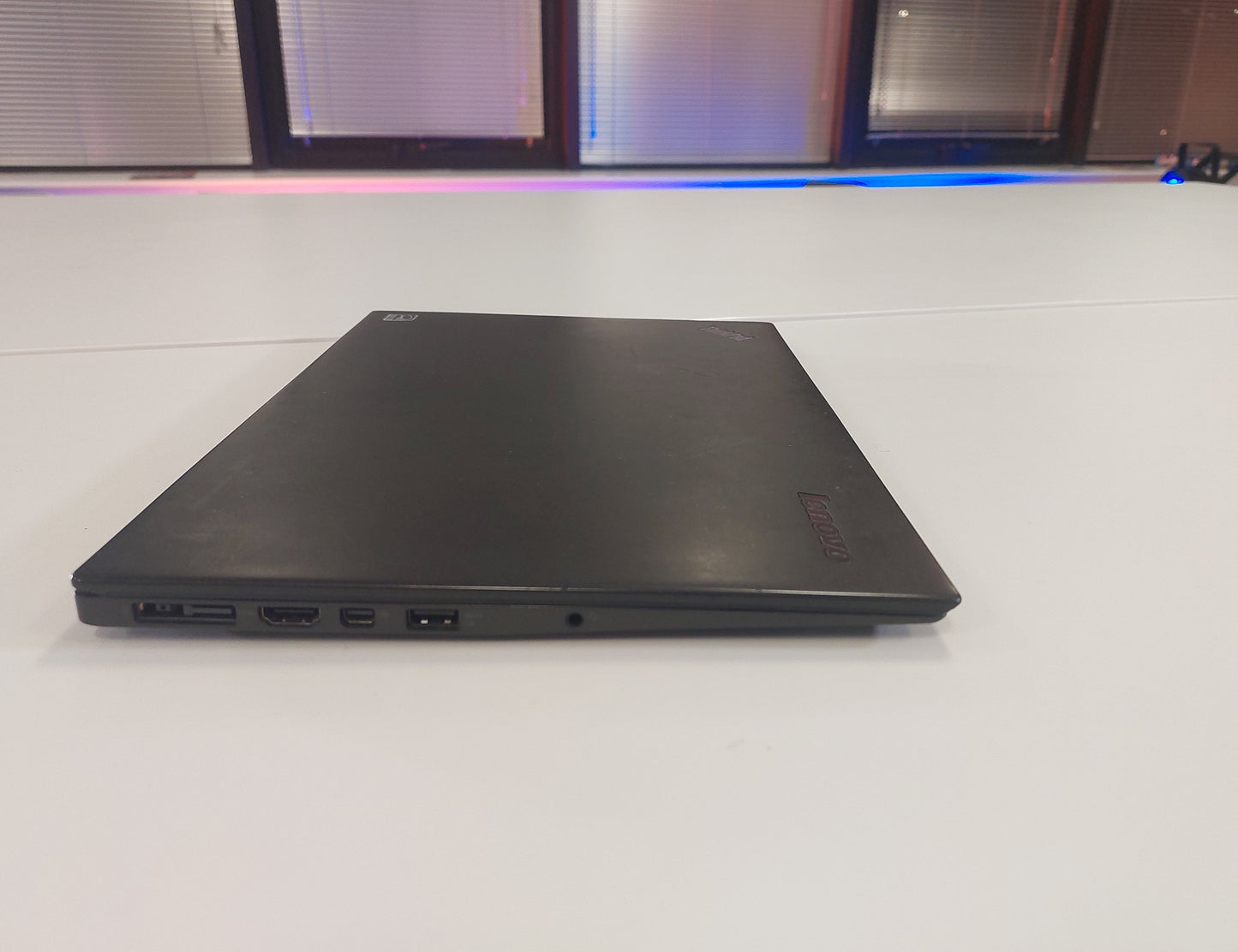 Lenovo ThinkPad X1 Carbon - Core i5, 8GB RAM, 128GB SSD | Ultra-Light Laptop